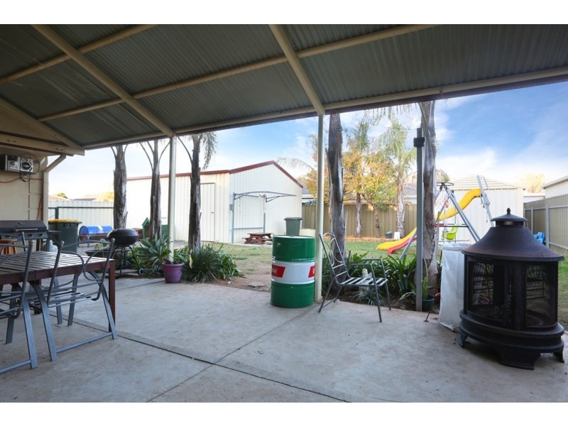 2 Victory Court, Andrews Farm SA 5114