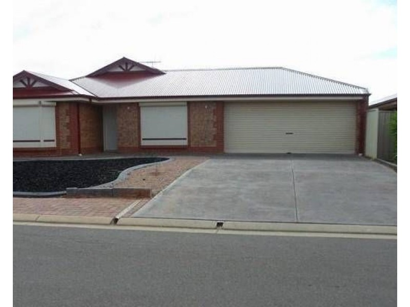 12 Strathmore Avenue, Smithfield SA 5114