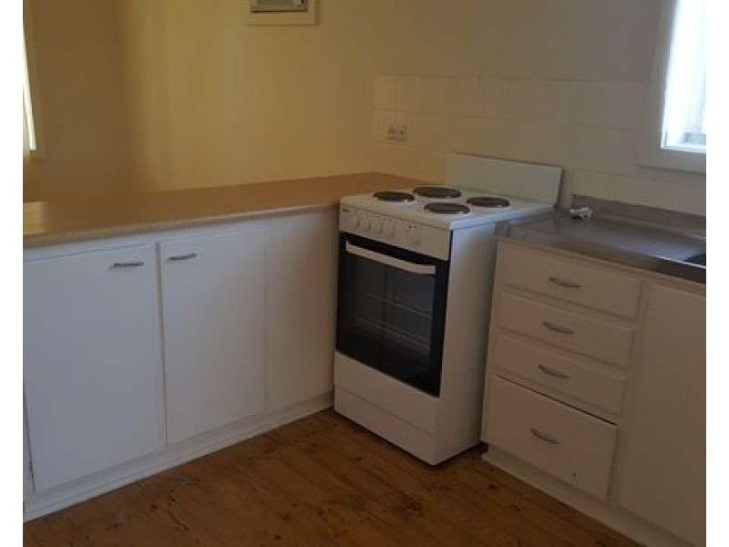 35 Adams Road, Elizabeth Park SA 5113