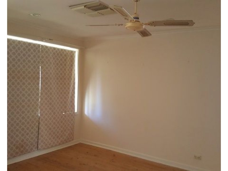 35 Adams Road, Elizabeth Park SA 5113