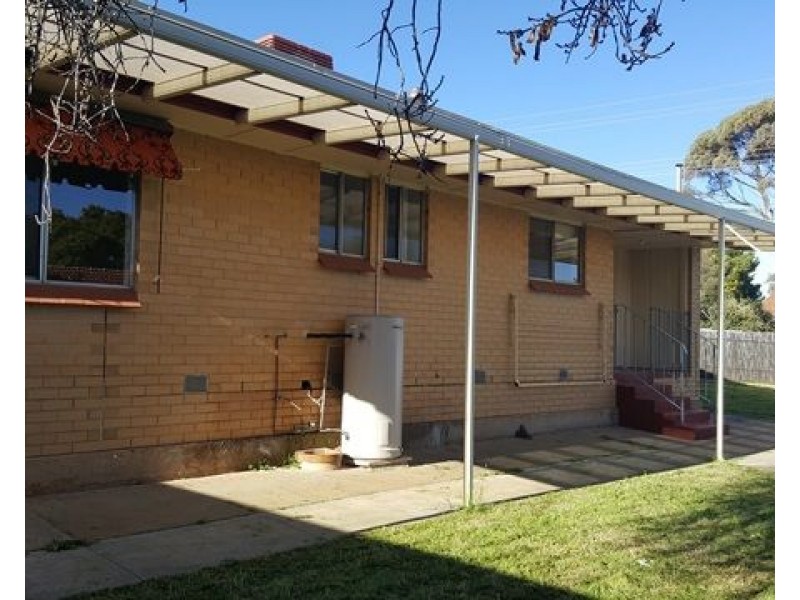 35 Adams Road, Elizabeth Park SA 5113