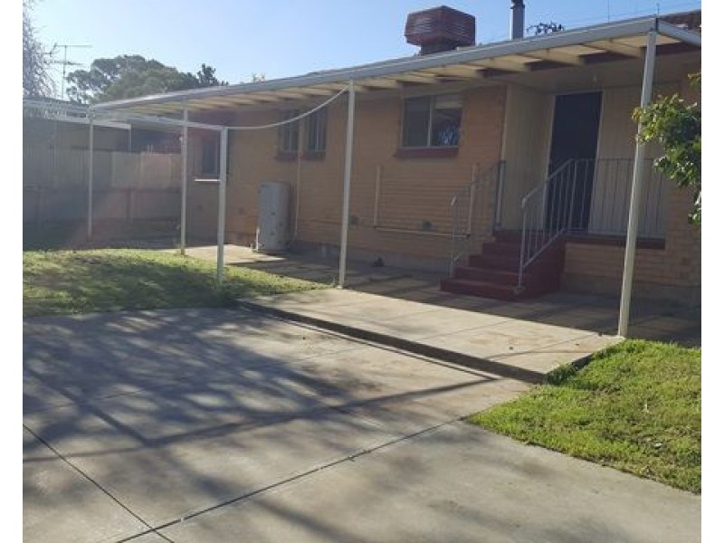 35 Adams Road, Elizabeth Park SA 5113