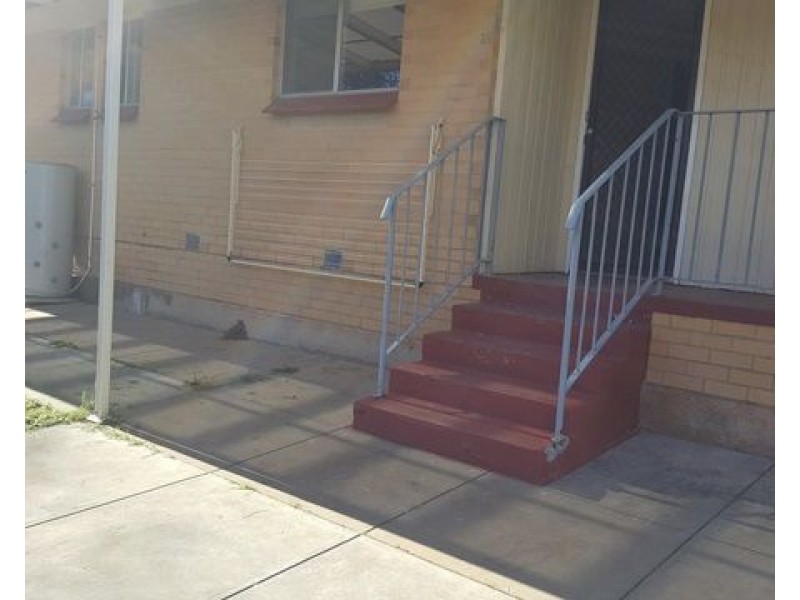 35 Adams Road, Elizabeth Park SA 5113