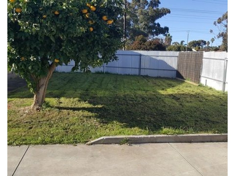 35 Adams Road, Elizabeth Park SA 5113