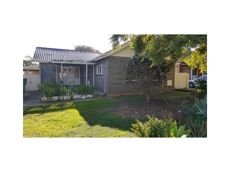 15 Mckenzie Road, Elizabeth Downs SA 5113