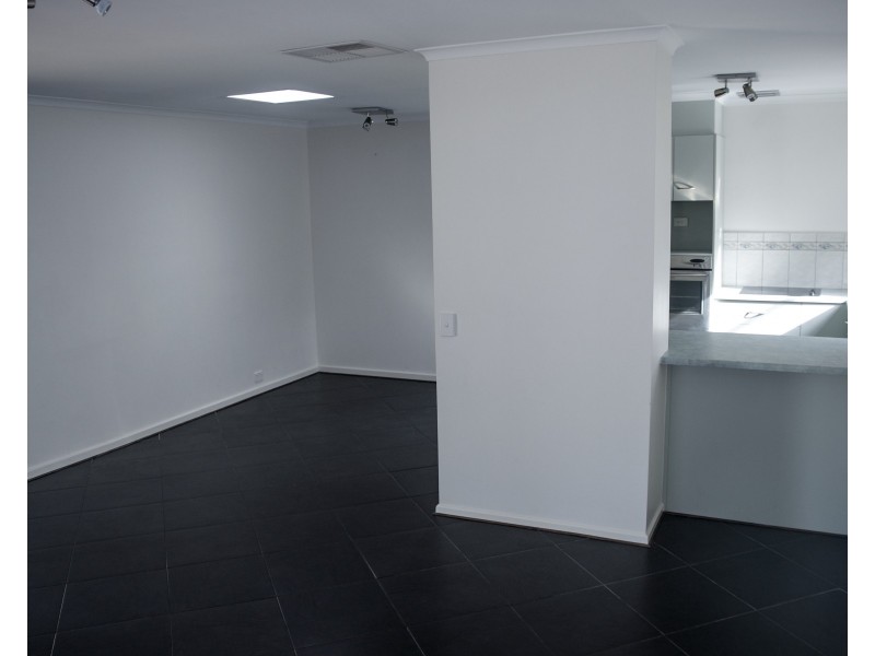 43 Damian Drive, Salisbury Heights SA 5109