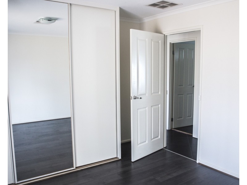 43 Damian Drive, Salisbury Heights SA 5109