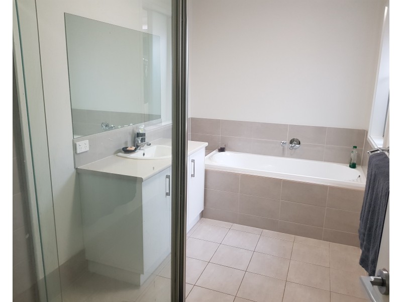 156 Newton Boulevard, Munno Para SA 5115