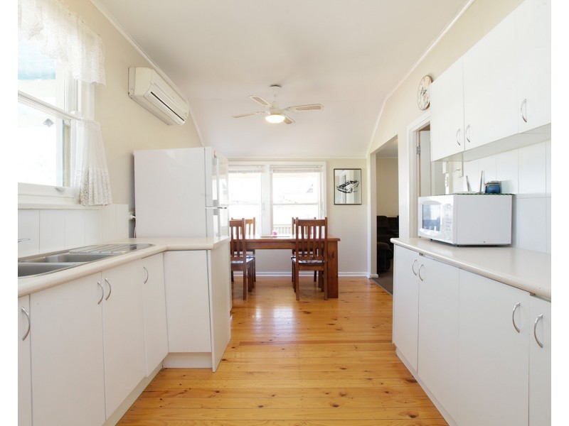 10 Robins Street, Elizabeth Downs SA 5113