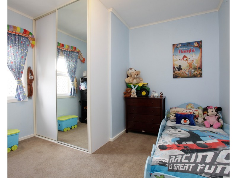 10 Robins Street, Elizabeth Downs SA 5113