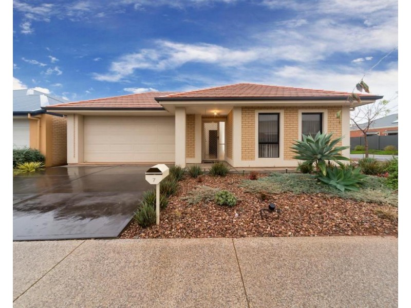 7 Hawick Avenue, Blakeview SA 5114