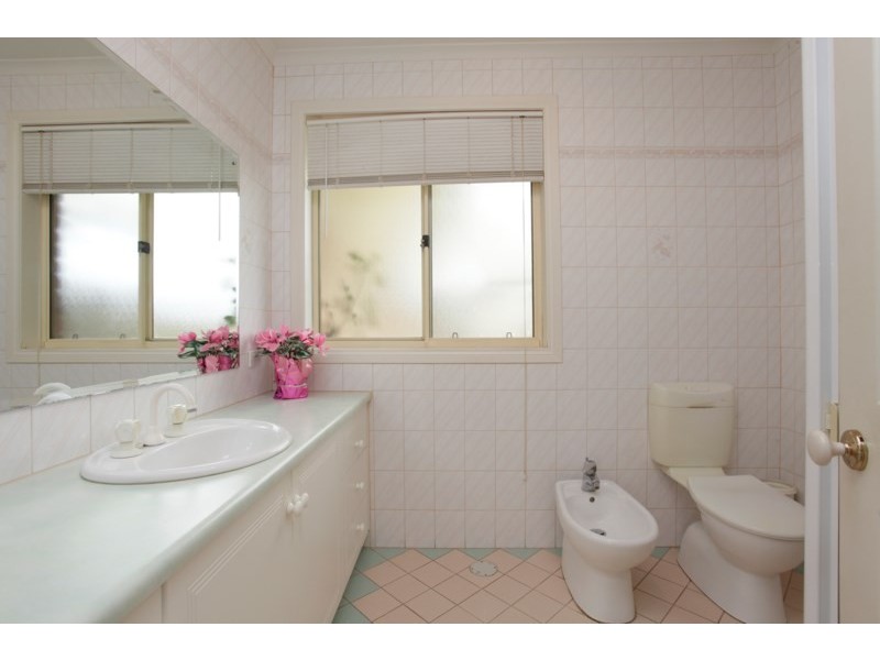 9 Bracken Place, Golden Grove SA 5125