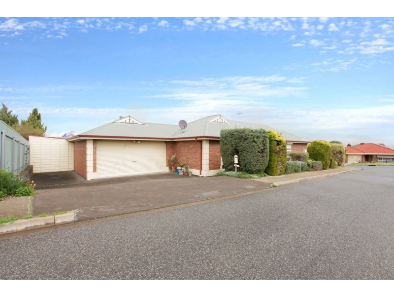 9 Bracken Place, Golden Grove SA 5125
