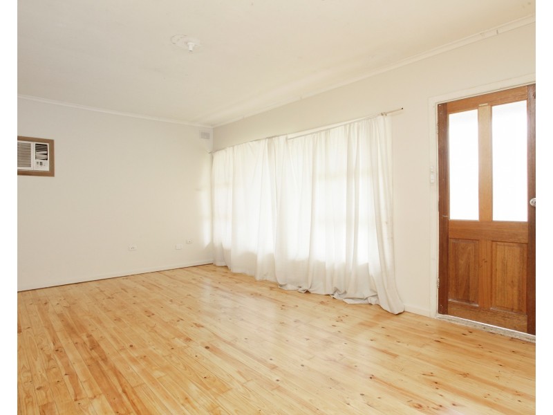 33 Greenwood Crescent, Smithfield Plains SA 5114