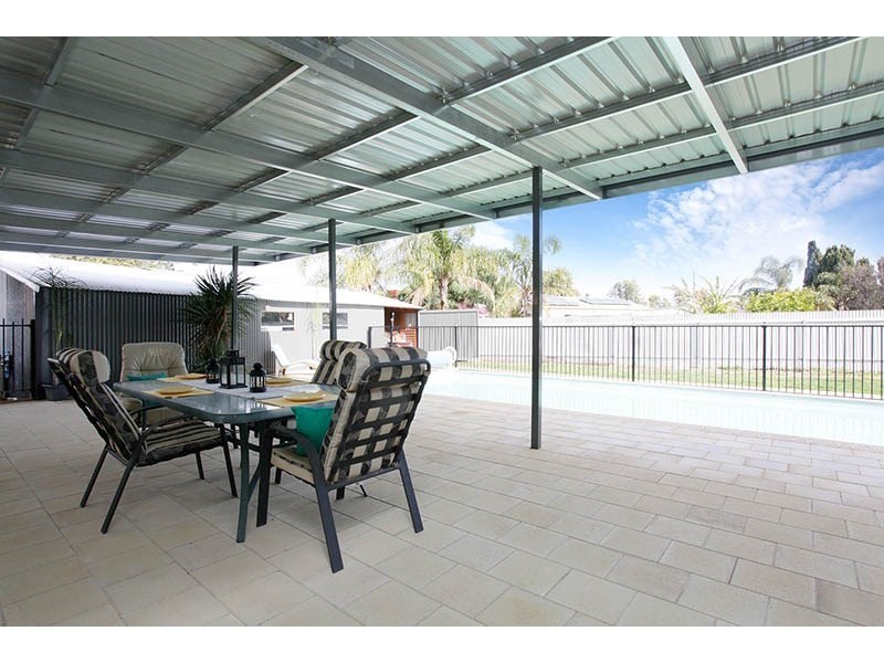 4 Jennier Crescent, Brahma Lodge SA 5109