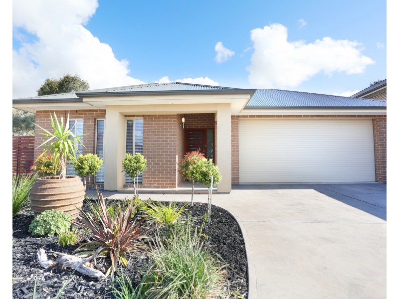 1 Roxburgh Crescent, Blakeview SA 5114
