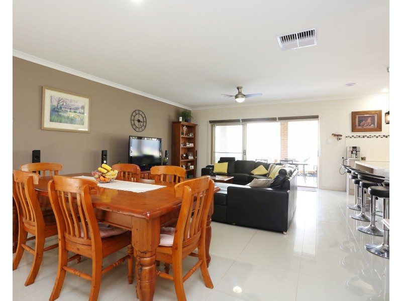 1 Roxburgh Crescent, Blakeview SA 5114