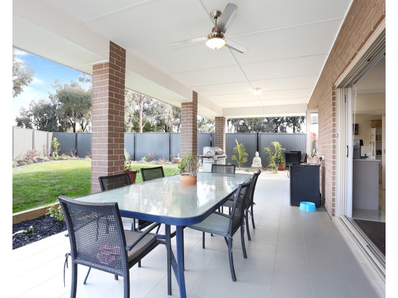 1 Roxburgh Crescent, Blakeview SA 5114