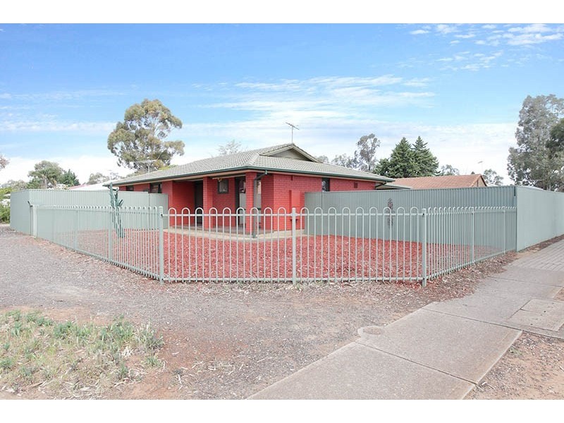 2 Amanda Court, Munno Para SA 5115