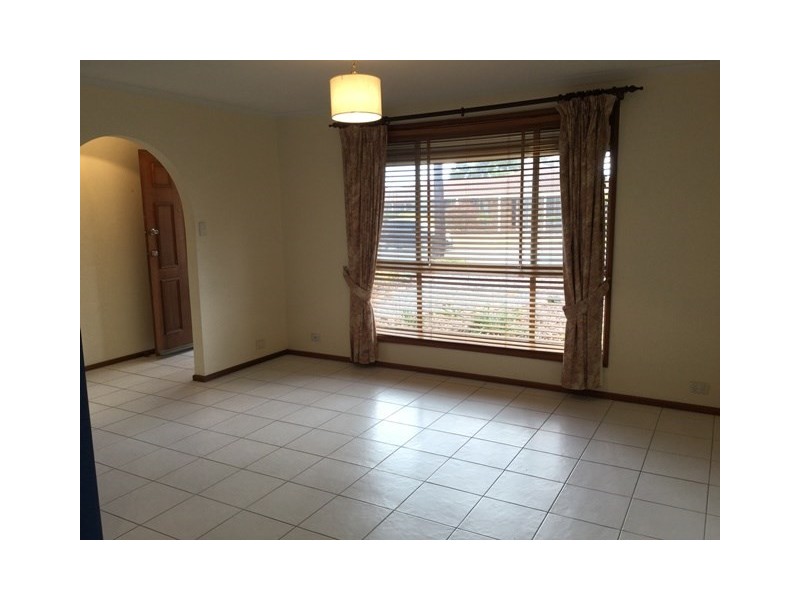 16 Swallow Crescent, Parafield Gardens SA 5107