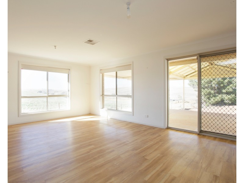 16 South Street, Hamley Bridge SA 5401