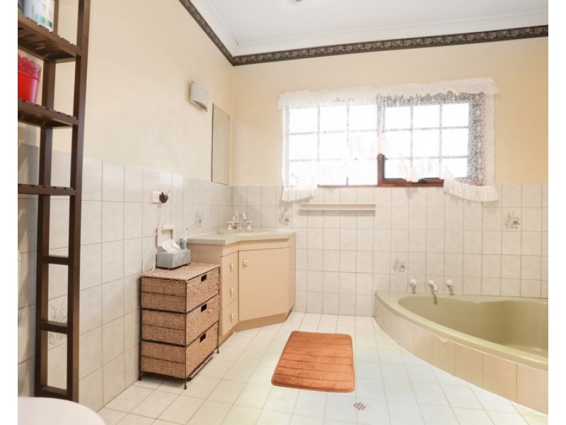 2 Hamiltons Road, Springton SA 5235