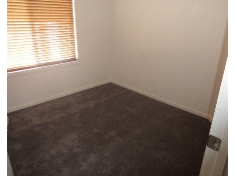 8 Kalamata Court, Munno Para West SA 5115