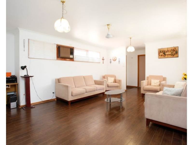 37 Morialta Drive, Smithfield SA 5114