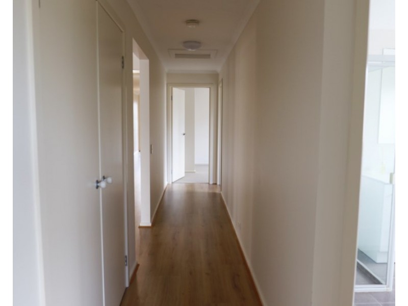 3 Overlander Way, Smithfield SA 5114