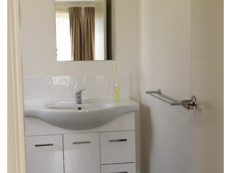 3 Overlander Way, Smithfield SA 5114