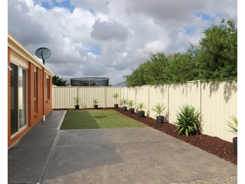 3 Overlander Way, Smithfield SA 5114