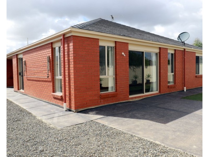 3 Overlander Way, Smithfield SA 5114