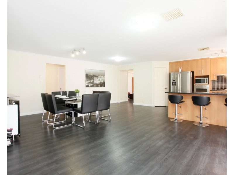 24 Eton Drive, Andrews Farm SA 5114