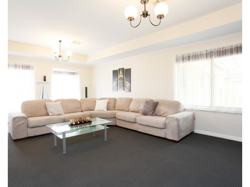 24 Eton Drive, Andrews Farm SA 5114