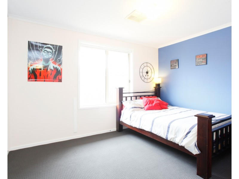 24 Eton Drive, Andrews Farm SA 5114