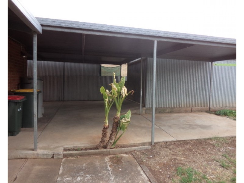 18 Midway Road, Elizabeth East SA 5112