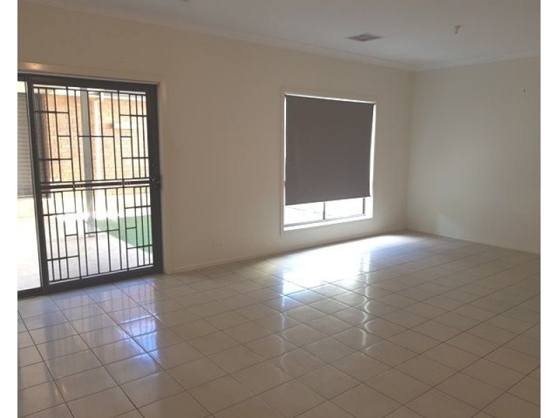 8 Rollings Way, Blakeview SA 5114