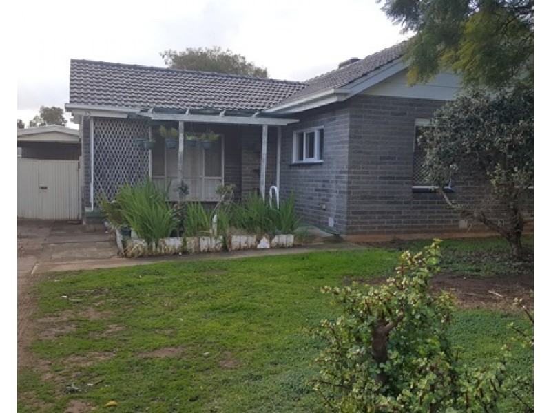 15 McKenzie Road, Elizabeth Downs SA 5113