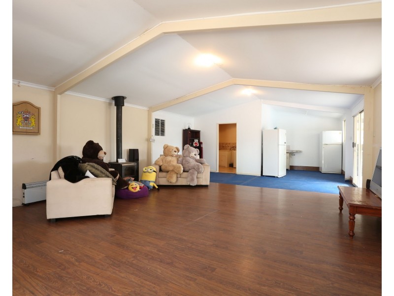 17 Bethesda Road, Lewiston SA 5501