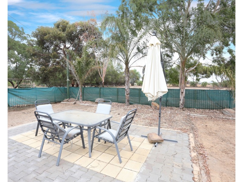 17 Bethesda Road, Lewiston SA 5501