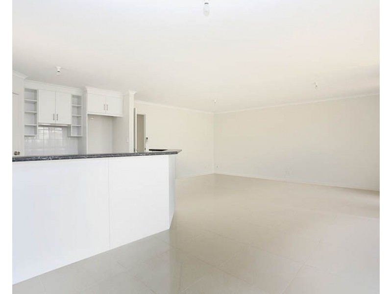 5 Maple Leaf Court, Munno Para West SA 5115
