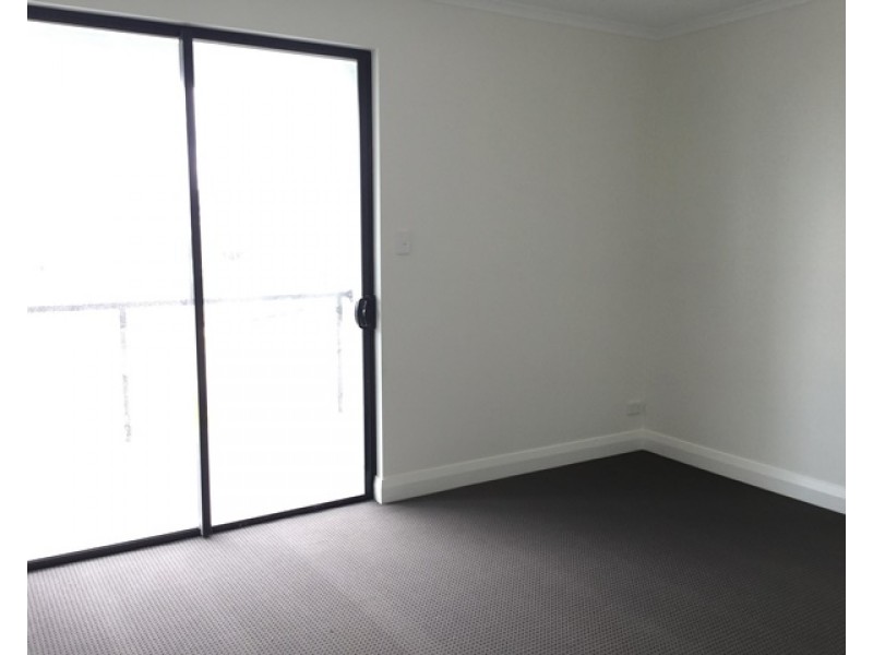 1/16 Chianti Lane, Mawson Lakes SA 5095