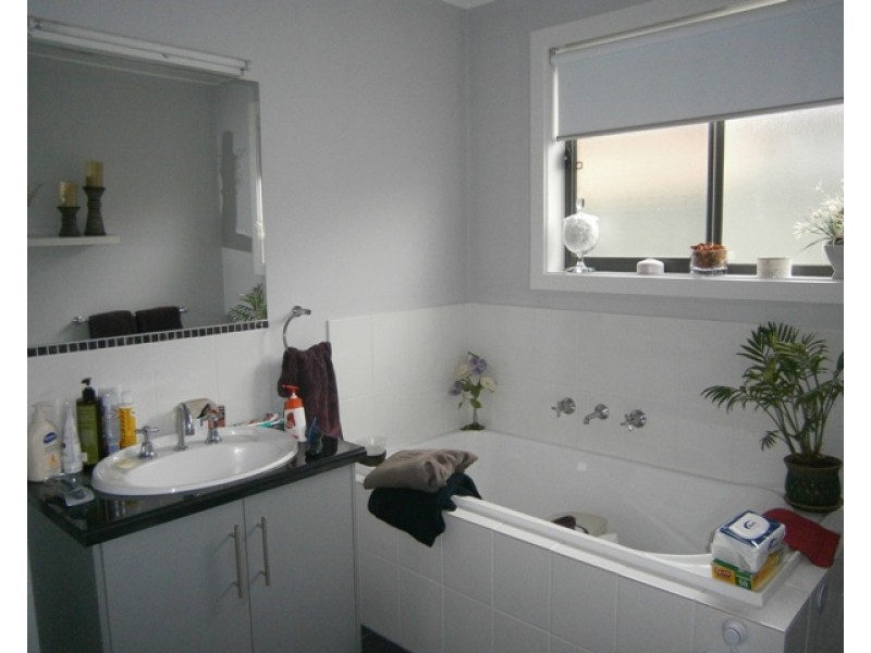 25 Tatura Road, Munno Para West SA 5115