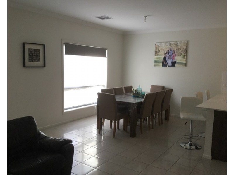 8 Rollings Way, Blakeview SA 5114