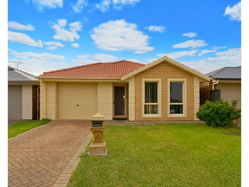 47 Lakeside Drive, Andrews Farm SA 5114