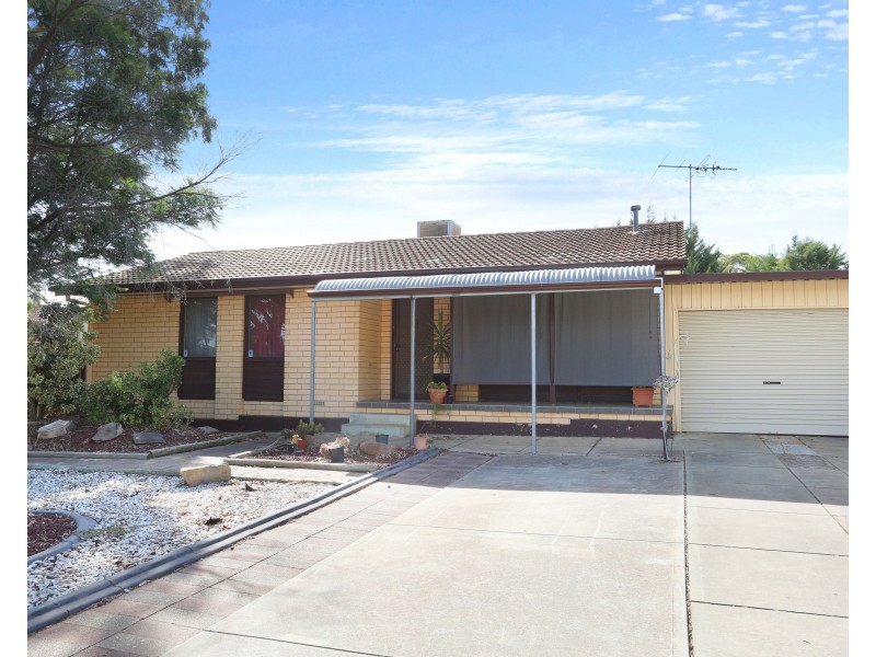 15 Hawker Crescent, Elizabeth East SA 5112