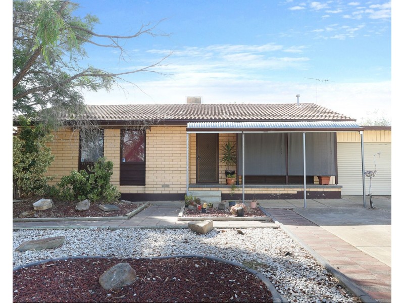 15 Hawker Crescent, Elizabeth East SA 5112