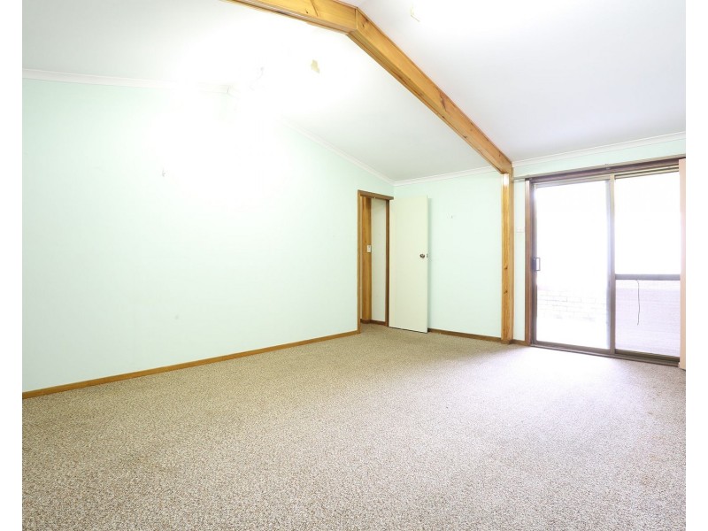 15 Hawker Crescent, Elizabeth East SA 5112