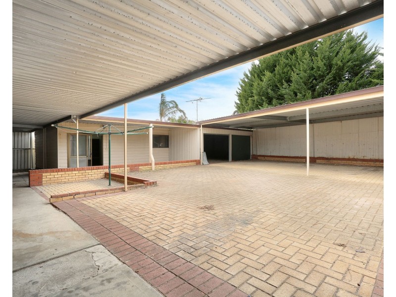 15 Hawker Crescent, Elizabeth East SA 5112