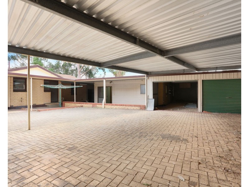 15 Hawker Crescent, Elizabeth East SA 5112